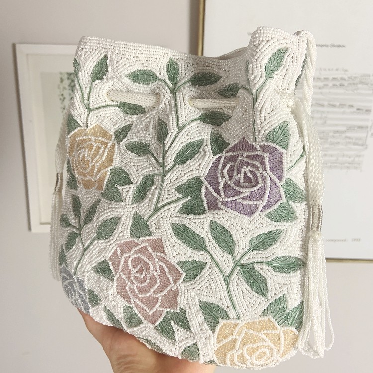 现货印度纯手工钉珠玫瑰花手提束口福袋满珠绣串珠斜跨单肩腋下包