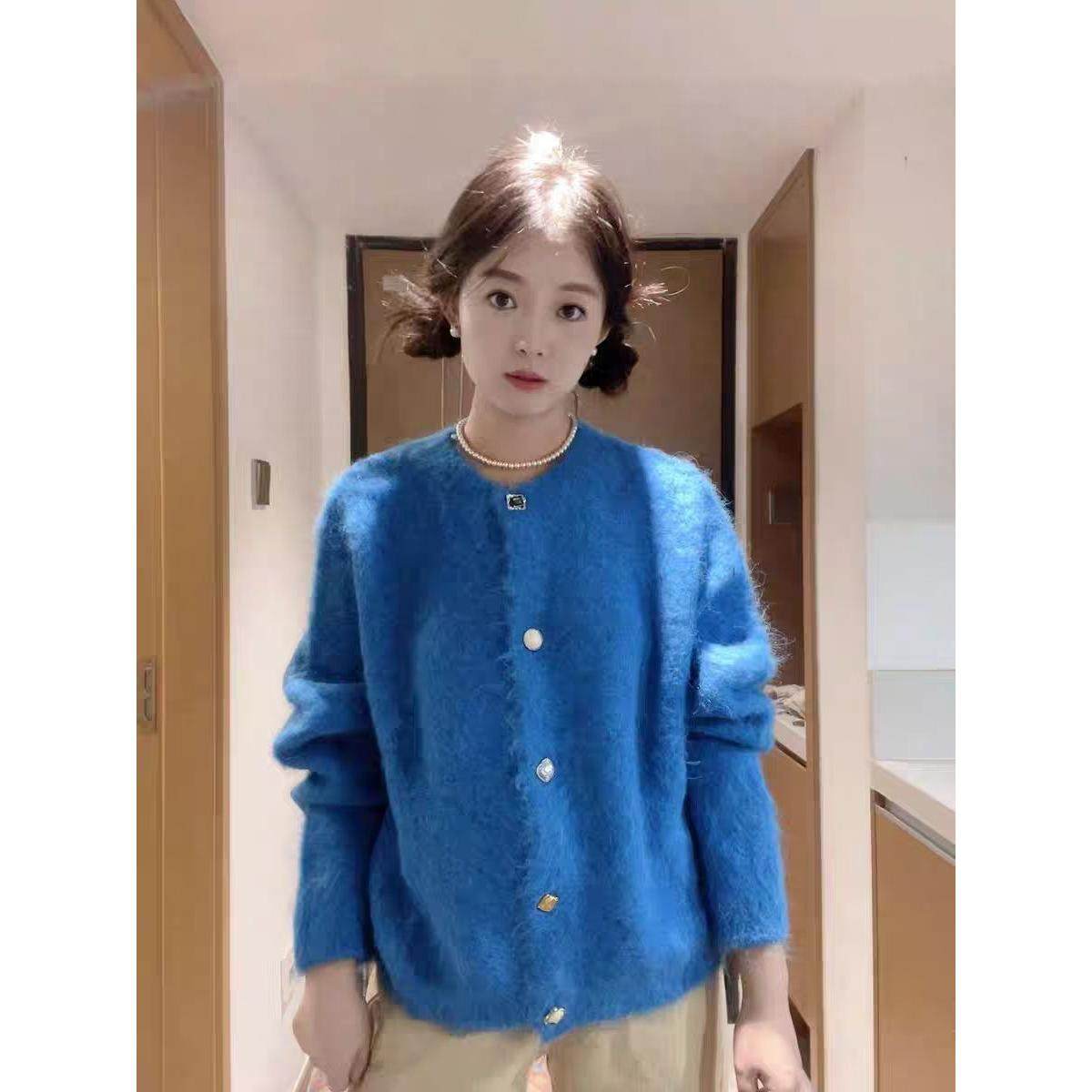 克莱因蓝色针织开衫女2025新款春秋高级感软糯毛绒加厚毛衣外套潮