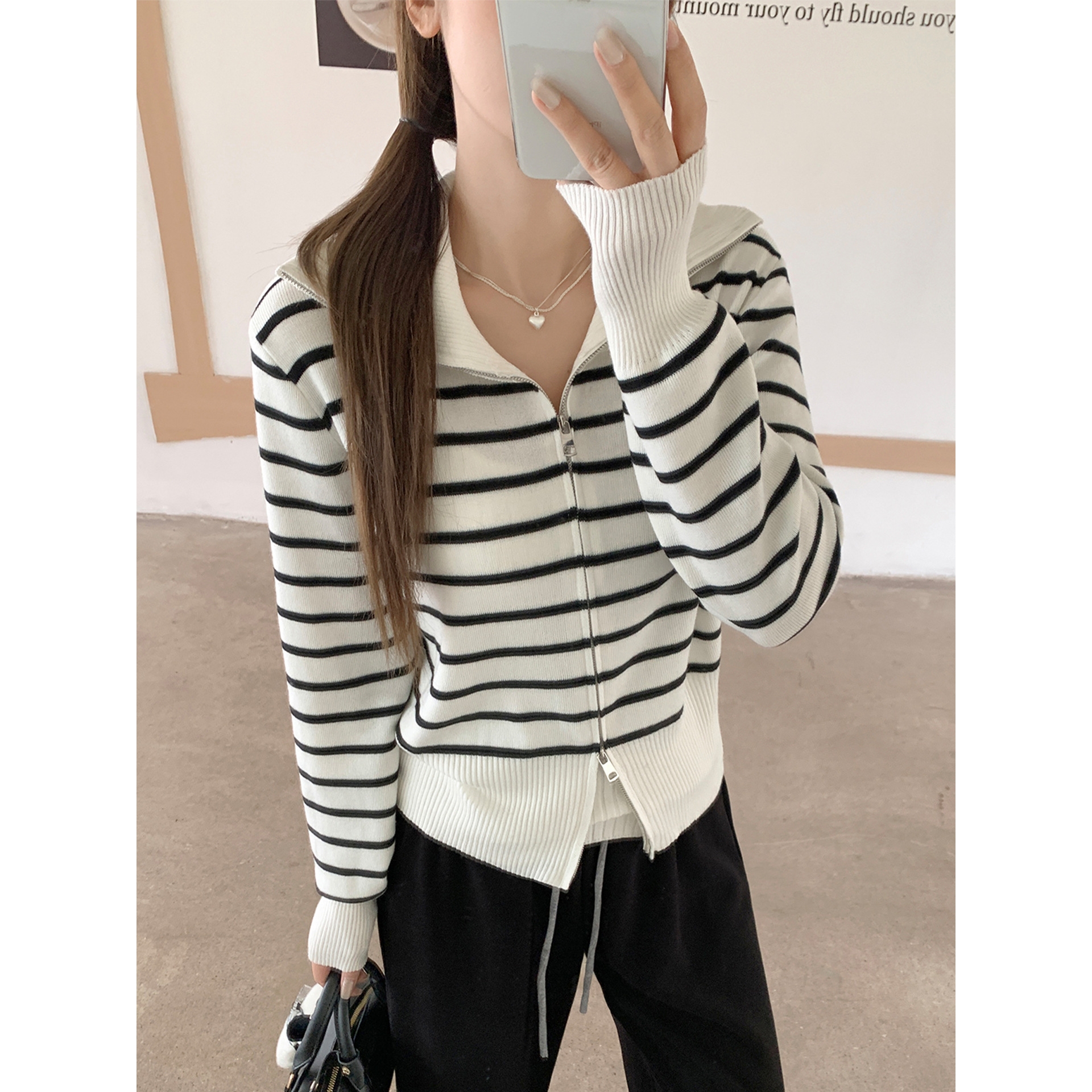 翻领条纹拉链设计感长袖针织开衫外套女2025秋季新款百搭宽松上衣