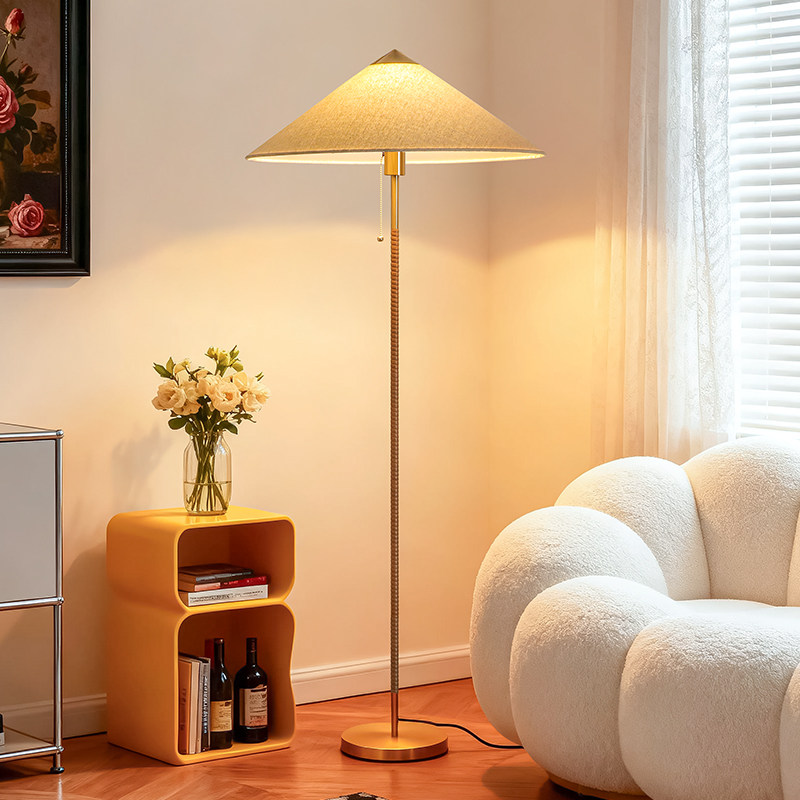设计师艺术落地灯客厅沙发旁边轻奢高级装饰摆件卧室床头氛围台灯,家装灯饰光源,装饰落地灯,淘宝优惠券,粉丝福利购,淘宝优惠卷