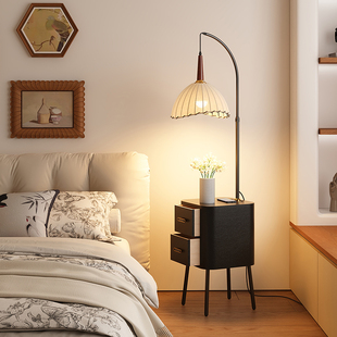 法式中古风床头柜卧室小型极窄创意充电替代储物柜置物架一体台灯