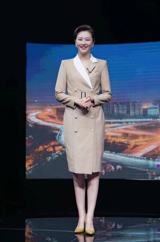WEILIER女主持人晚会聚会风衣群不规则拼接领西服职业主播上装