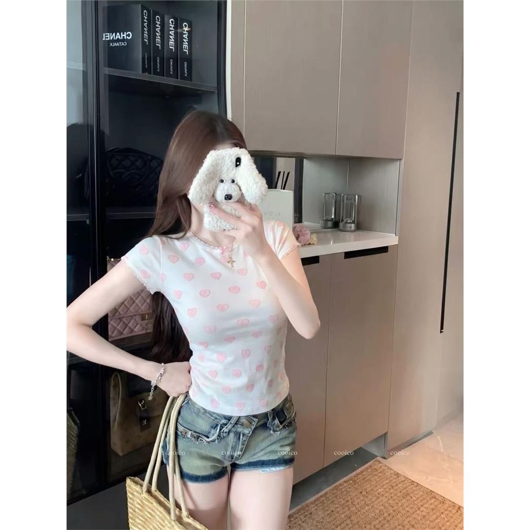 韩系爱心印花圆领甜美正