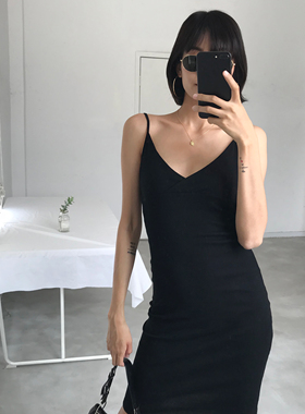 WS STUDIOS 欧美复古日常性感深V领低胸修身长款吊带连衣裙7001