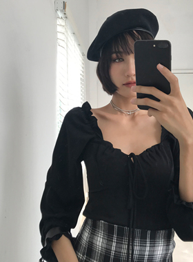 WSSTUDIOS法式复古小众宫廷风泡泡袖木耳边胸前系带显瘦方领衬衫