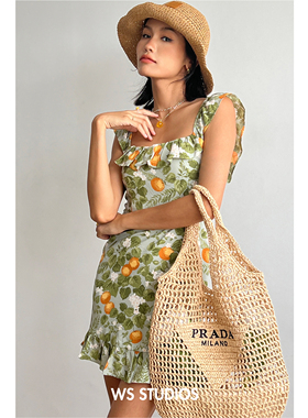 wsstudios法式复古荷叶边方领碎花连衣裙性感露背修身收腰短裙夏