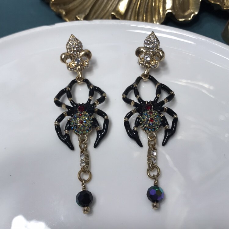 Lunch at the ritz设计师蜘蛛昆虫动物水晶耳环合金电镀18k金材质图片