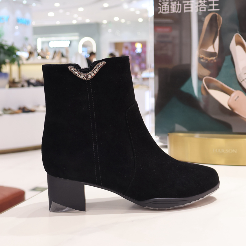 HA257905 HARSON哈森2025年冬靴中跟时装靴 商场专柜正品