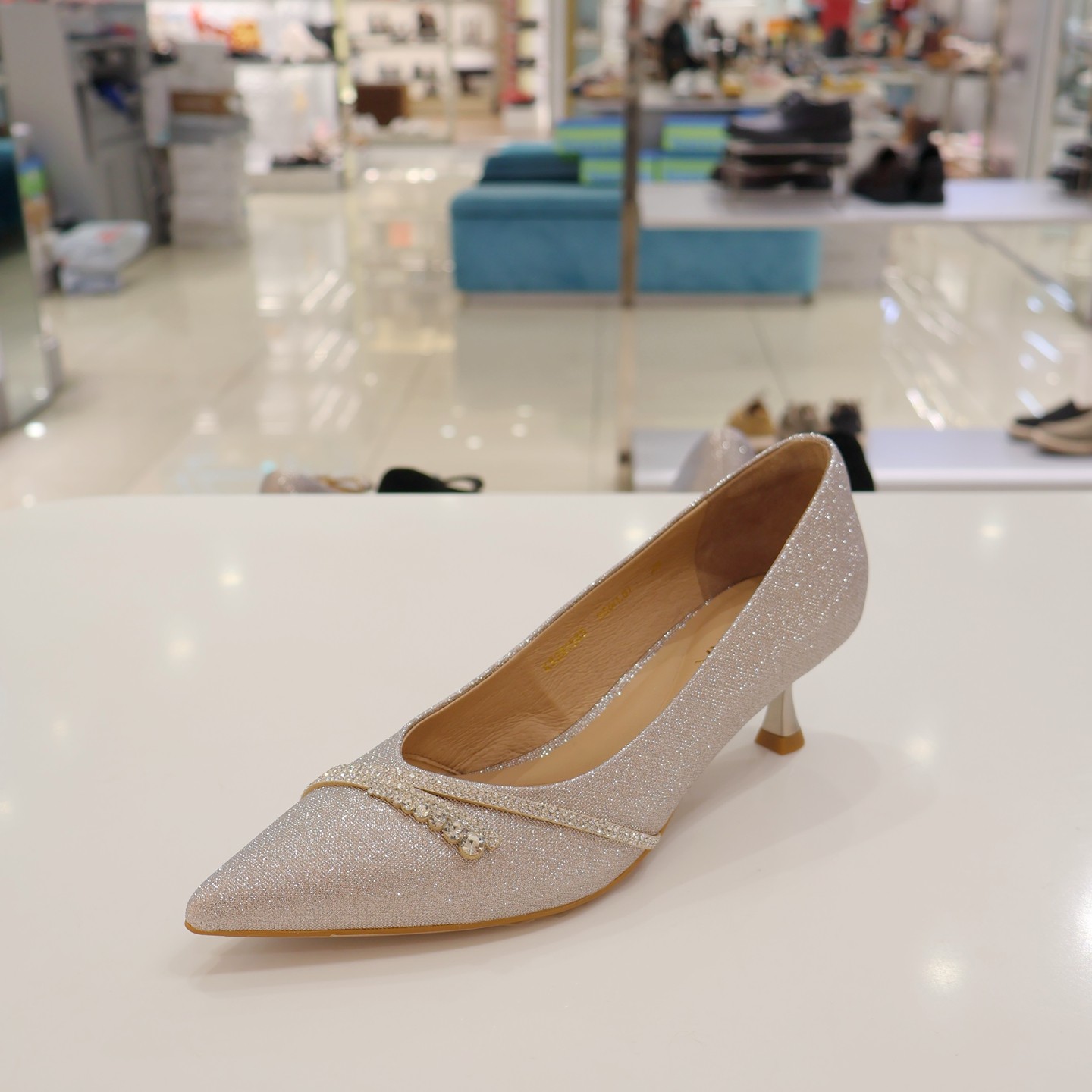 KS261565  卡迪娜女鞋 2026年春 高跟时装鞋 商场专柜同款,女鞋,婚鞋,淘宝优惠券,粉丝福利购,淘宝优惠卷