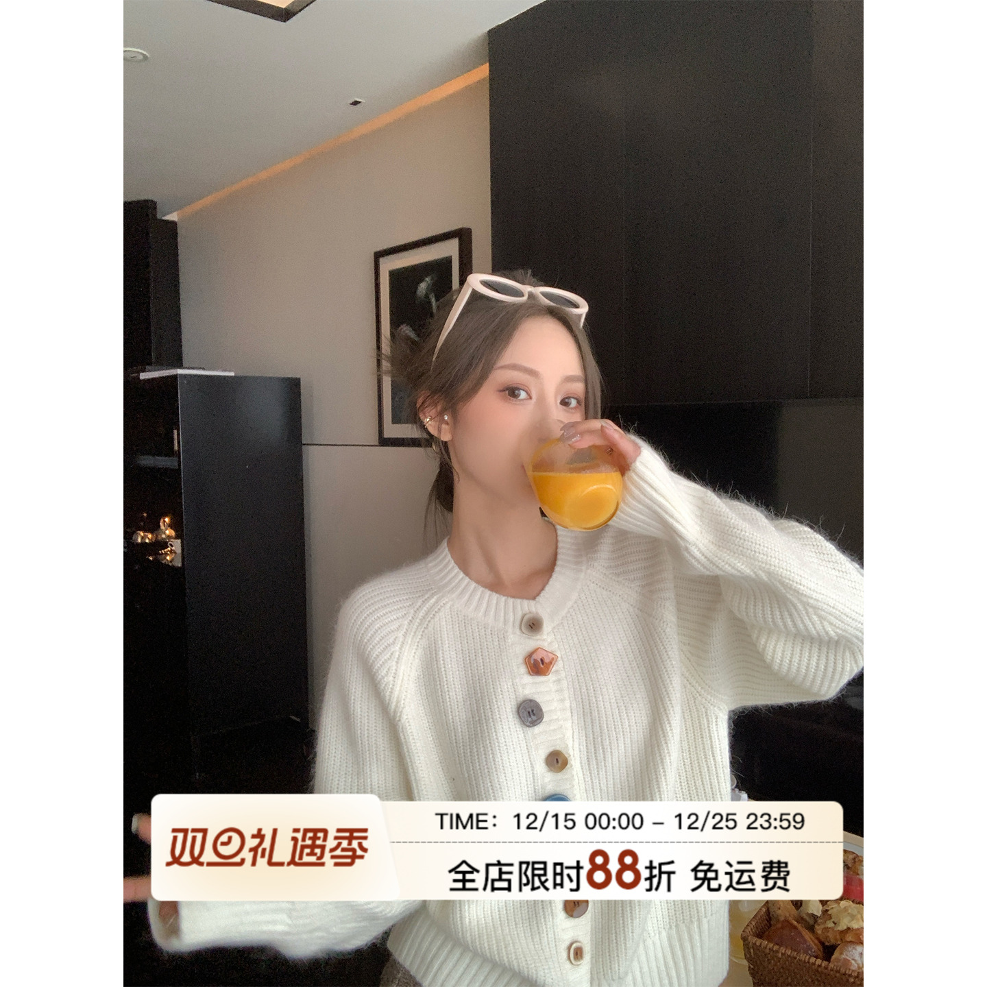 MLS小有腔调异型纽扣毛衣