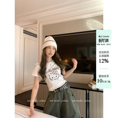 MLS kitty街区 萌趣出击2026春夏新款上衣女正肩凯蒂猫咪印花T恤