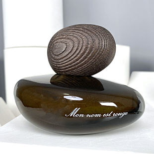 麦基达·贝卡利 Majda Bekkali神圣相融我的名字叫红男士女士香水