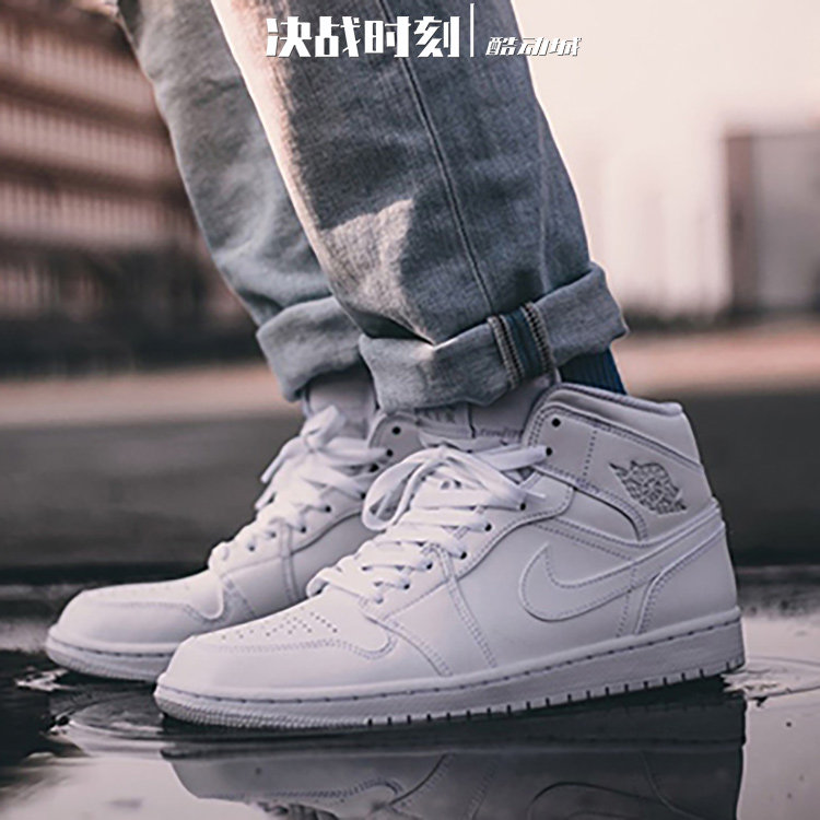 Air Jordan 1 AJ1乔1男鞋 纯白中帮男篮球鞋 554724-104