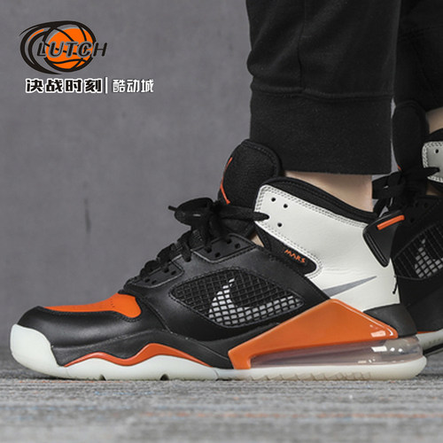 Jordan决战时刻火星扣碎篮球鞋