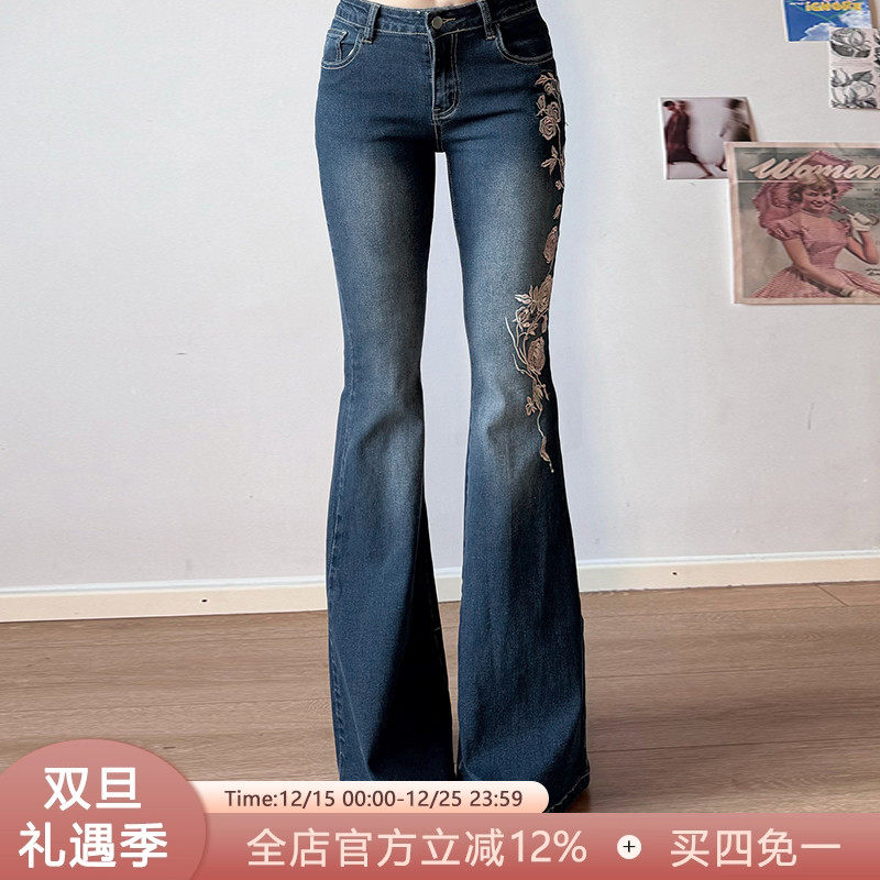 SWEETOWN 90S年代感复古风花卉刺绣微喇裤低腰千禧辣妹显瘦牛仔裤