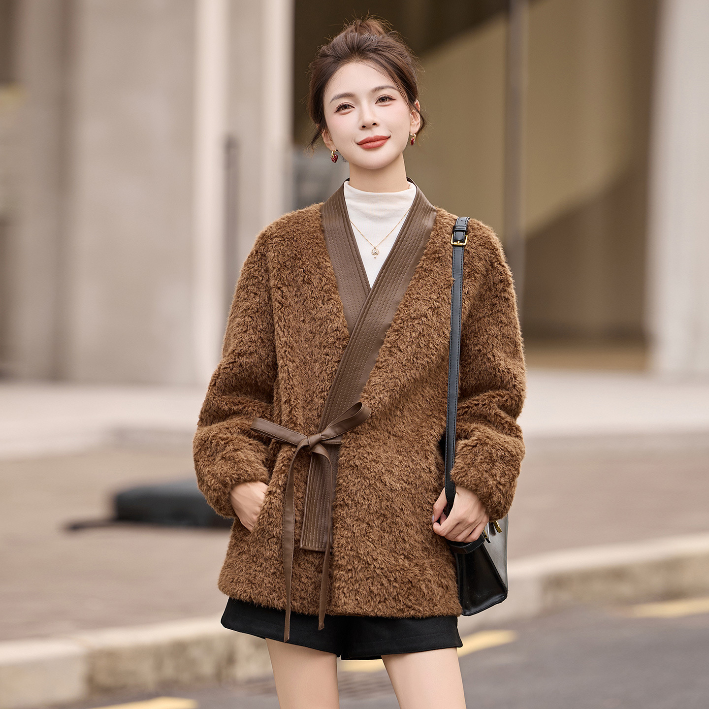 品牌苏昔然彩女装2025新款大码休闲皮毛一体短款时尚外套