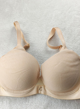 安莉芳旗下Comfit抗菌文胸大码聚拢防下垂光面内衣女CB00099