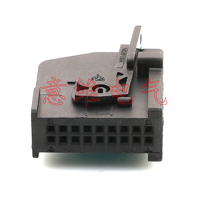 1379100-1 汽车插头 18孔线束插头 车用插件 胶壳 DJ7182A-0.6-21