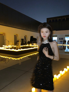 YEXIAOTING叶小婷 也门探戈半曲 黑亮片挂脖连衣裙撞色高级小众夏