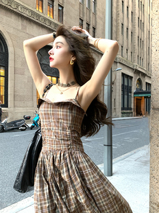 YEXIAOTING叶小婷 复古风甜辣格纹吊带连衣裙收腰显瘦 格林纳半岛