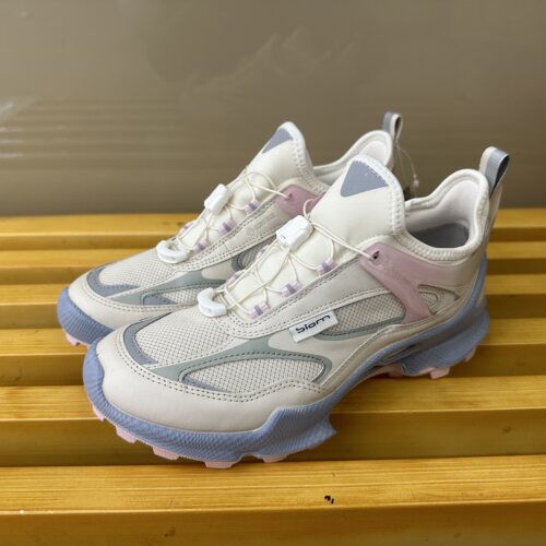 ECCO爱步户外休闲女鞋防水防滑耐磨徒步登山鞋健步BIOM踪迹803383
