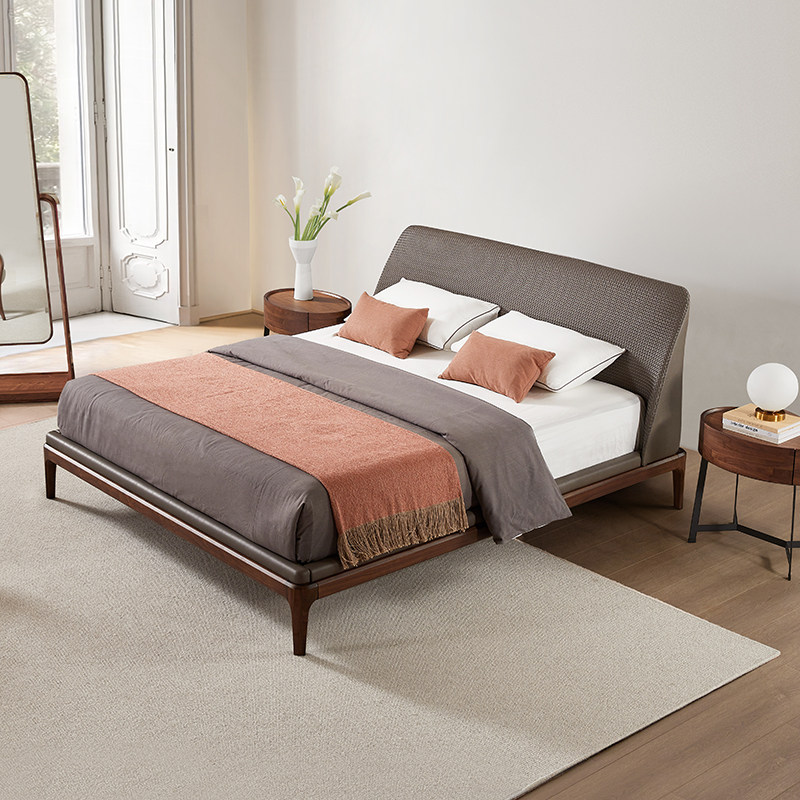 意式极简手工编织皮实木床黑胡桃木主卧双人婚床高端别墅卧室家具