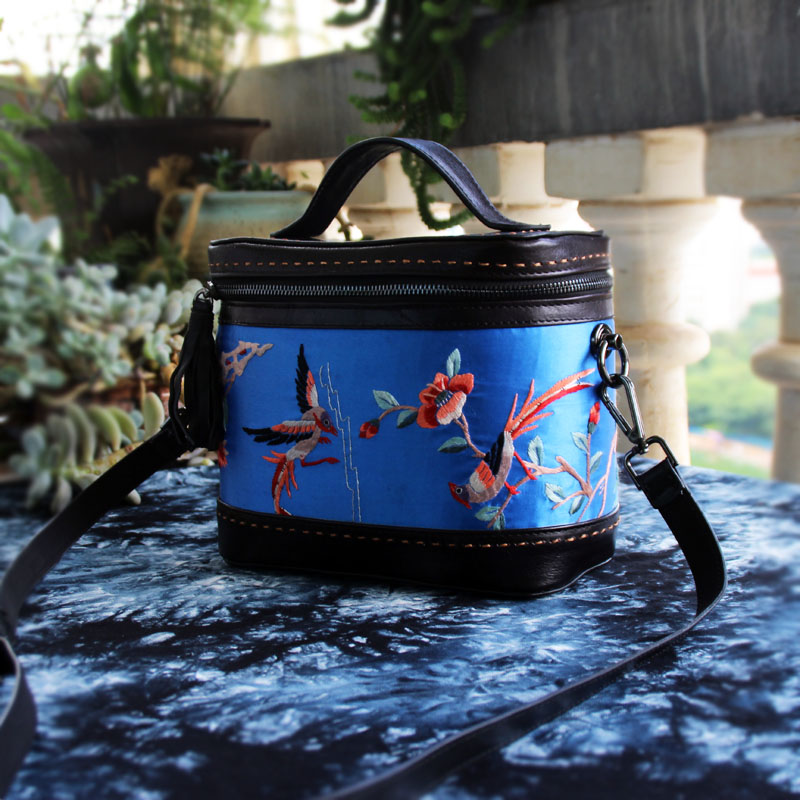 民族风手工刺绣手提斜挎小包复古国风绣花头层牛皮百搭实用女包