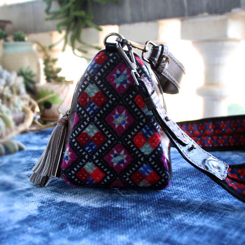 民族风手工刺绣手提斜挎小包复古国风绣花头层牛皮百搭实用女包