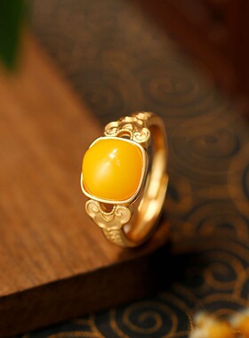 中国风镀金仿琥珀蜜蜡玉石戒指
