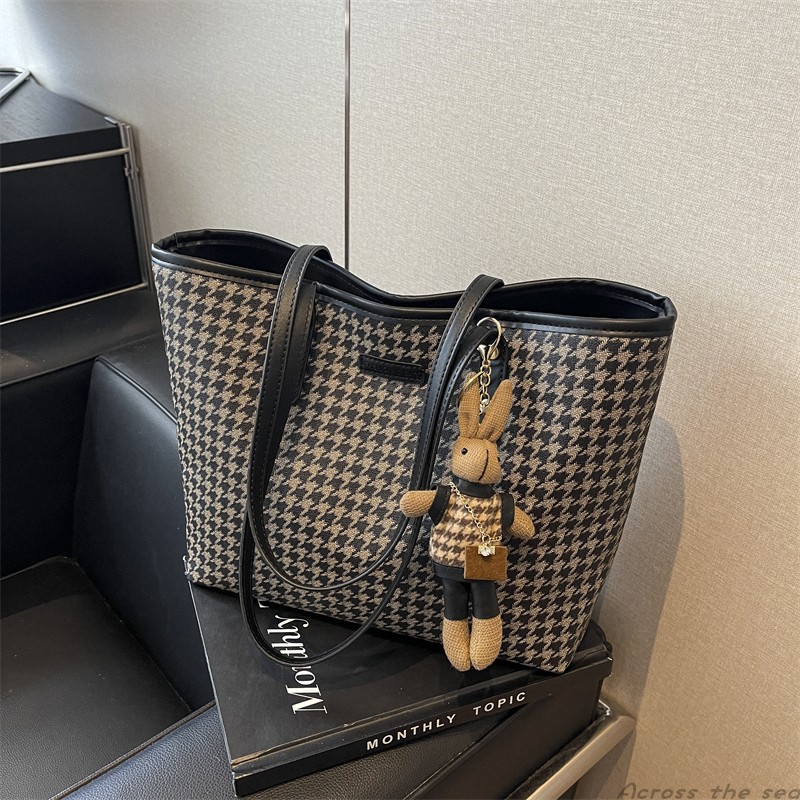 日本代购千鸟格托特包大容量单肩