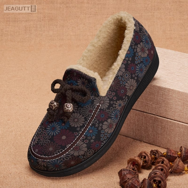 新款老北京布鞋女棉鞋加绒2025冬季中老年防滑舒适老太太妈妈棉靴