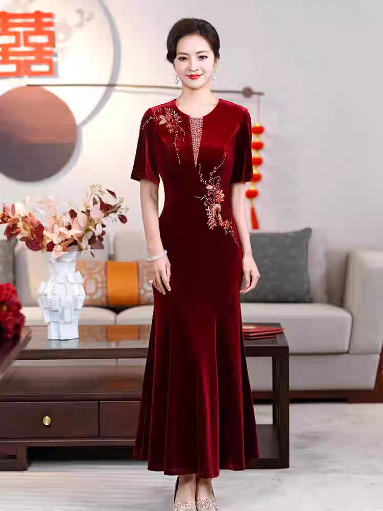 春秋刺绣金丝绒改良旗袍喜婆婆婚旗袍