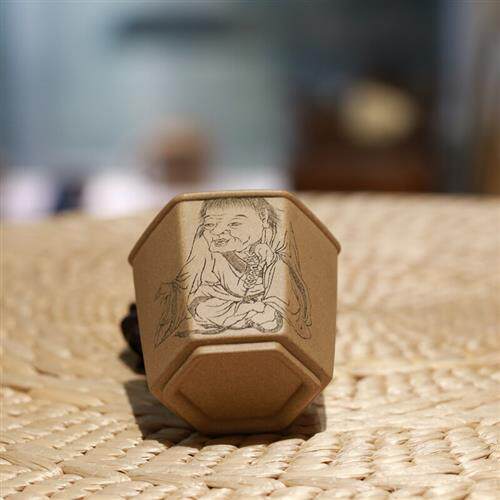 【德轩堂】宜兴陶刻毛国强徒弟张重庆紫砂杯全手工段泥刻绘人物茶