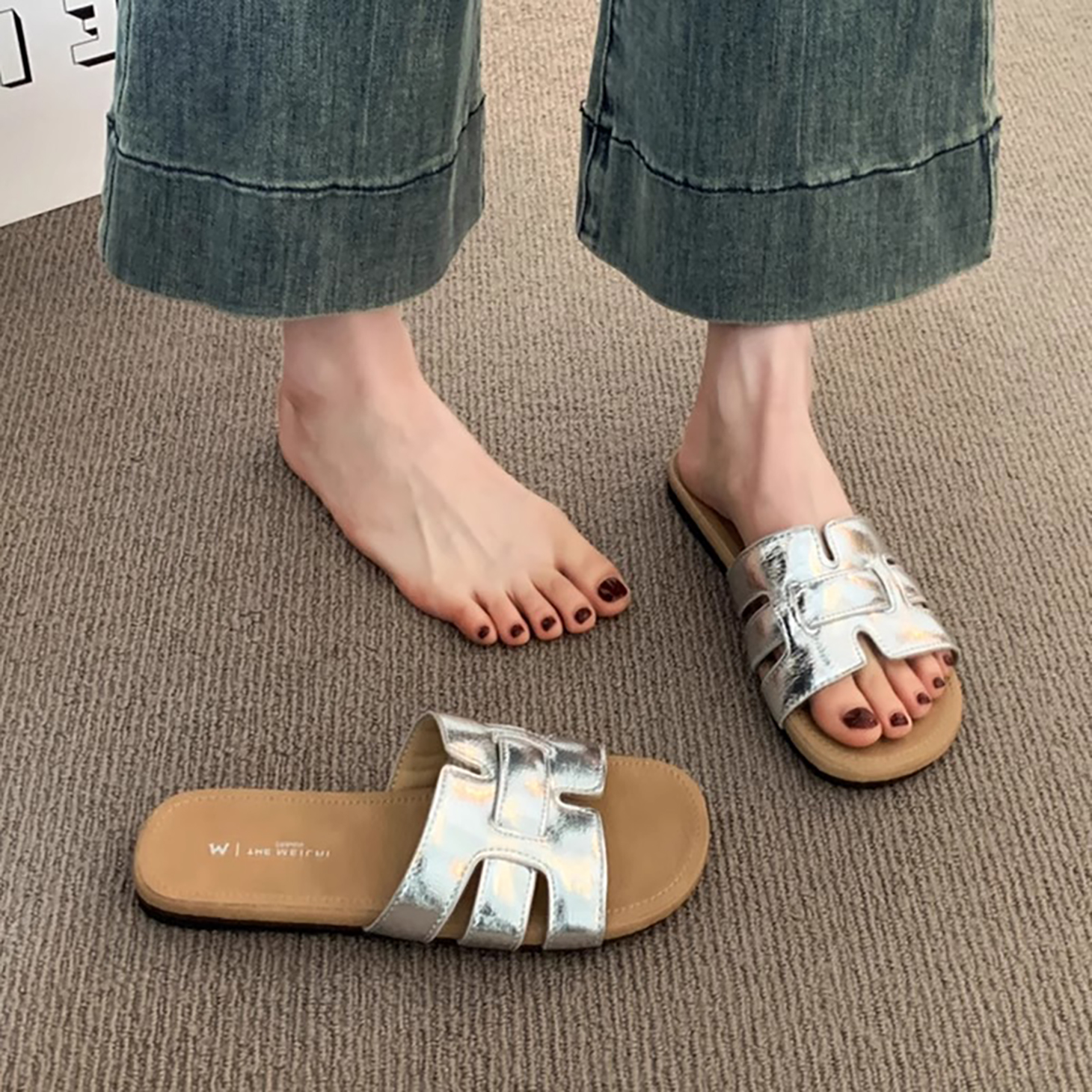 拖鞋女童夏款2025新款外穿夏季超火绝美时尚海边女大童沙滩一字拖
