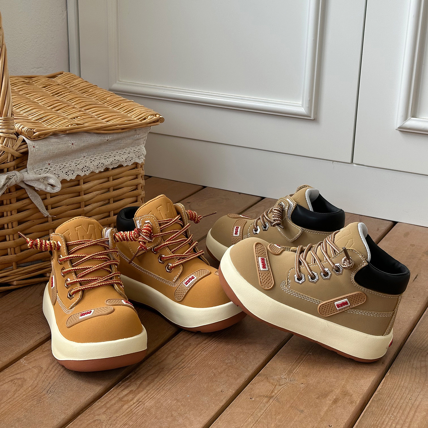 卡皮巴拉女童靴子儿童马丁靴2025秋季新款女孩走秀短靴小黄靴大童