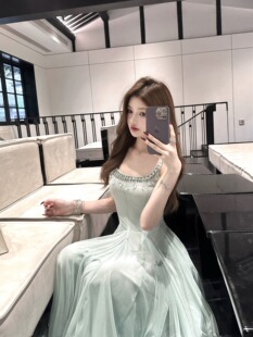 富家千金感绿色网纱吊带连衣裙温柔气质名媛高级感收腰生日礼服裙