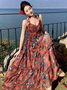 三亚旅游穿搭「焰火灼春」法式 复古V领吊带碎花长裙度假连衣裙夏