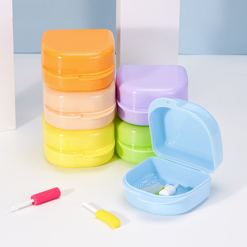 4cm高牙盒pp环保食品级材质便携