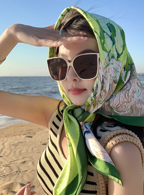 绿色油画小方巾丝巾女士夏季薄款防晒披肩包头巾围巾发带搭配衬衫
