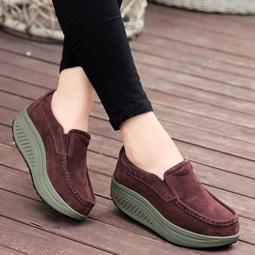 软底真皮轻便舒适摇摇鞋