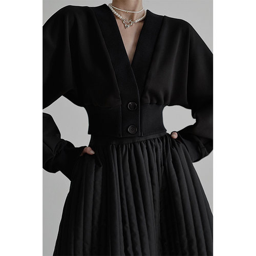 陈太太针织罗口长袖收腰短外套