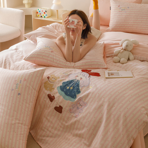 25新款卡通儿童100全棉绣四件套