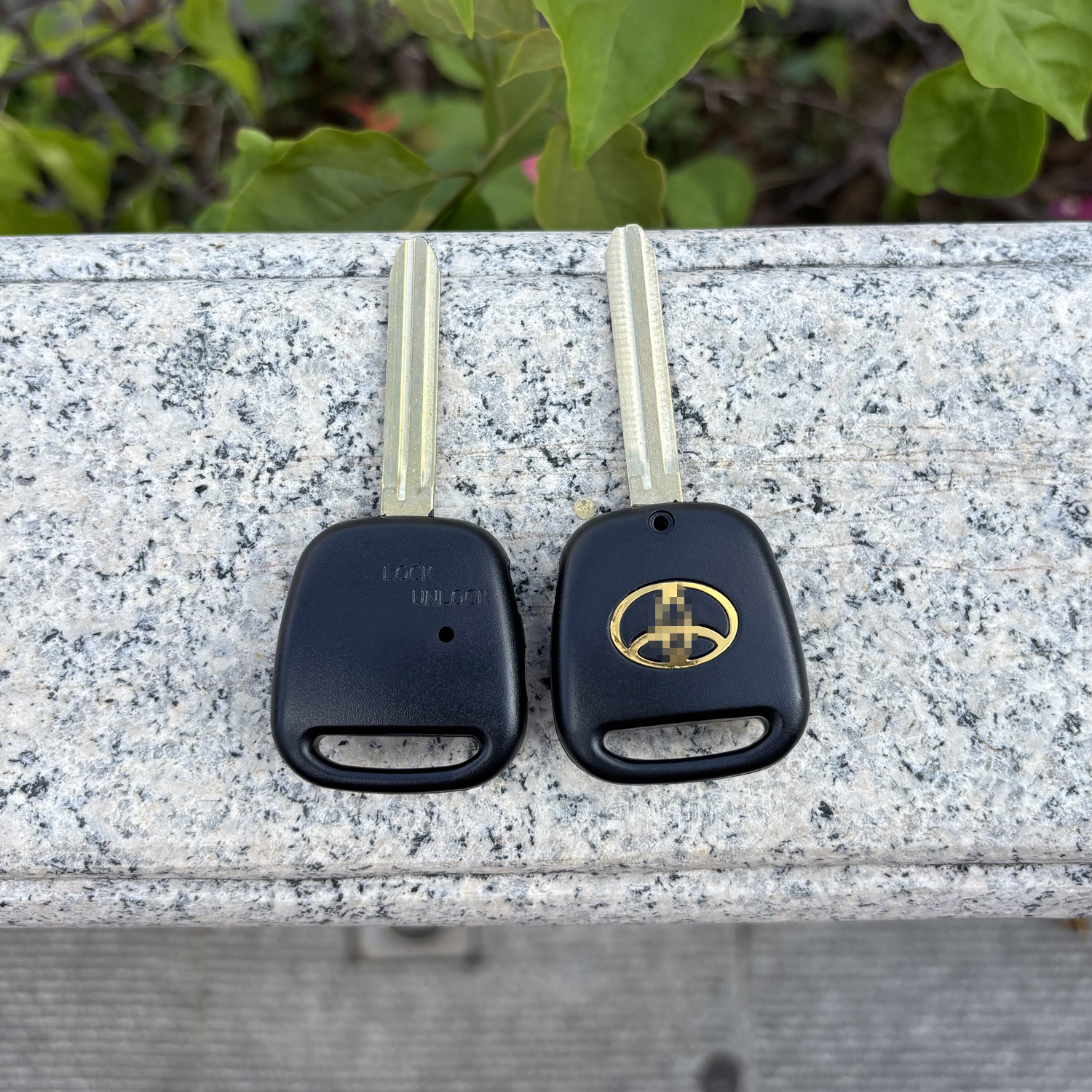 专用丰田Caldina侧面按键小霸王汽车遥控钥匙替换新外壳优2侧一键