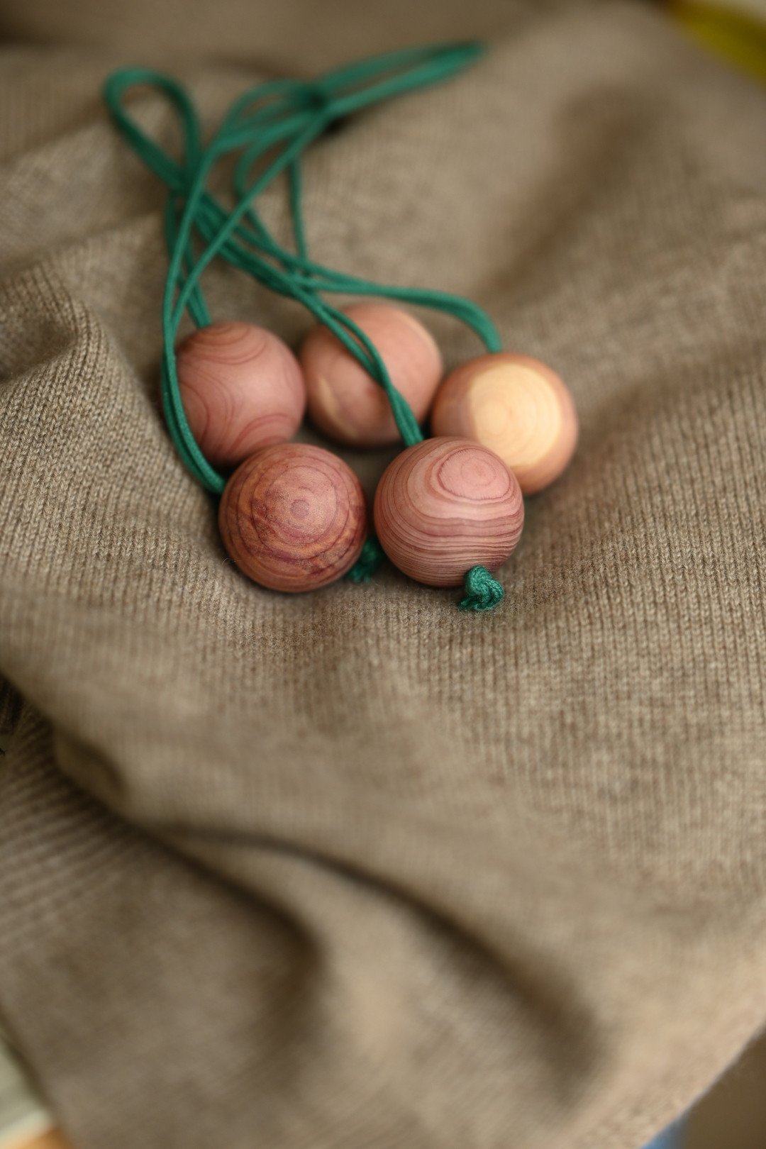 防虫防霉防蛀雪松木球羊毛羊绒衣物去味替代樟脑丸,居家日用,防霉防蛀,淘宝优惠券,粉丝福利购,淘宝优惠卷