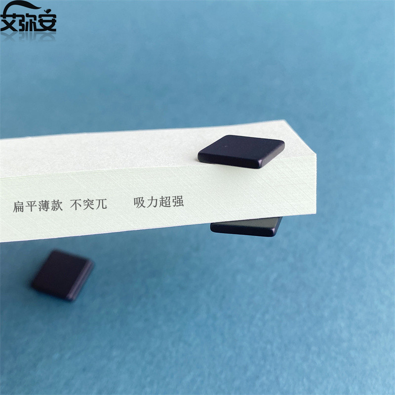 防走光不伤衣服的衣领扣简约黑色图片
