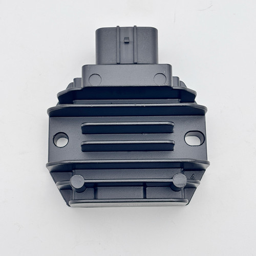 适用春风800NK/MT 800CL-X KTM790 DUKE 1290 1090 整流器稳压器