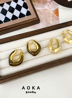 欧美风高级感透色美拉德琥珀U形字晕染树脂耳环夸张耳饰耳圈气质