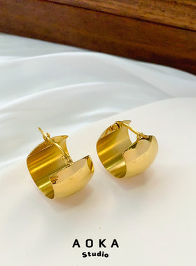 欧美INS网红同款时髦钛钢镀金几何圆C型宽光面耳环耳钉女法式通勤