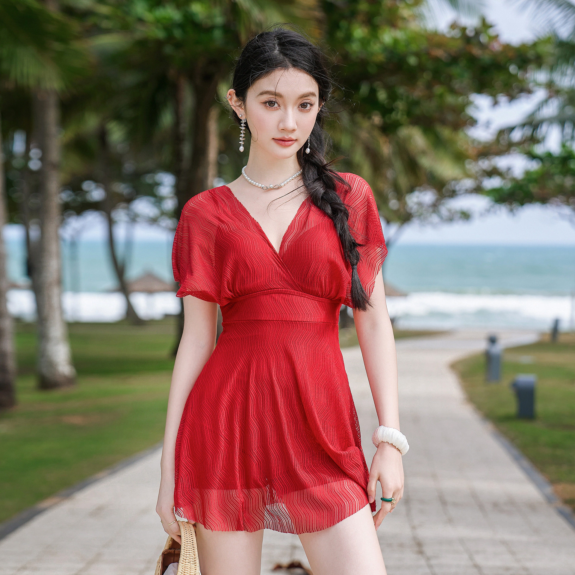 奇海胖mm红色加大码连体裙式泳衣女显瘦大小胸钢托聚拢温泉沙滩装