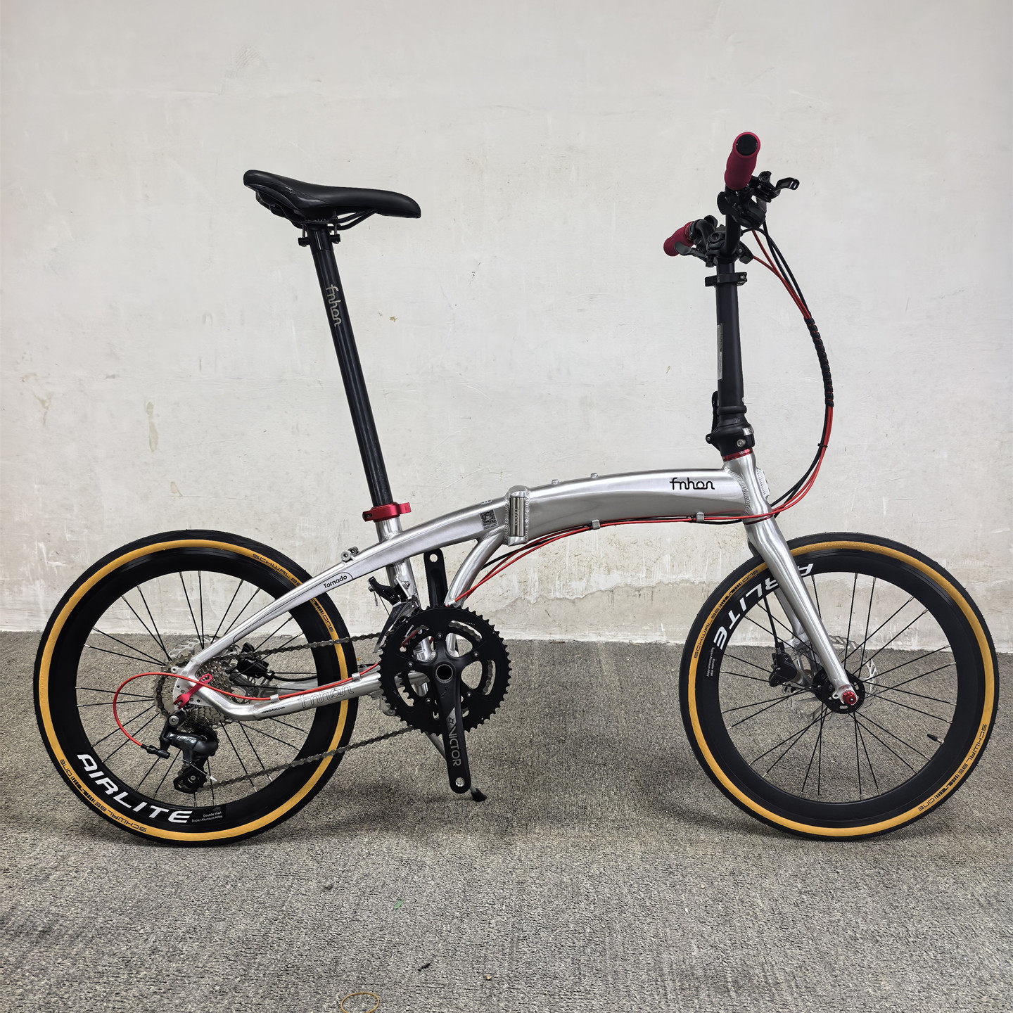 新fnhon风行LDG2018超轻铝合金折叠车车架451轮组20速油碟世文胎